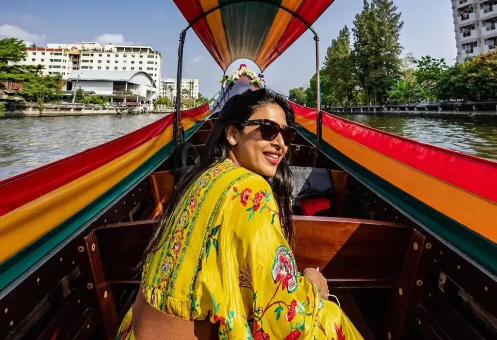 Rebecca Roy Biography- Net Worth, Age, Family, Boyfriend & More 89 Rebecca Roy Biography - Net Worth