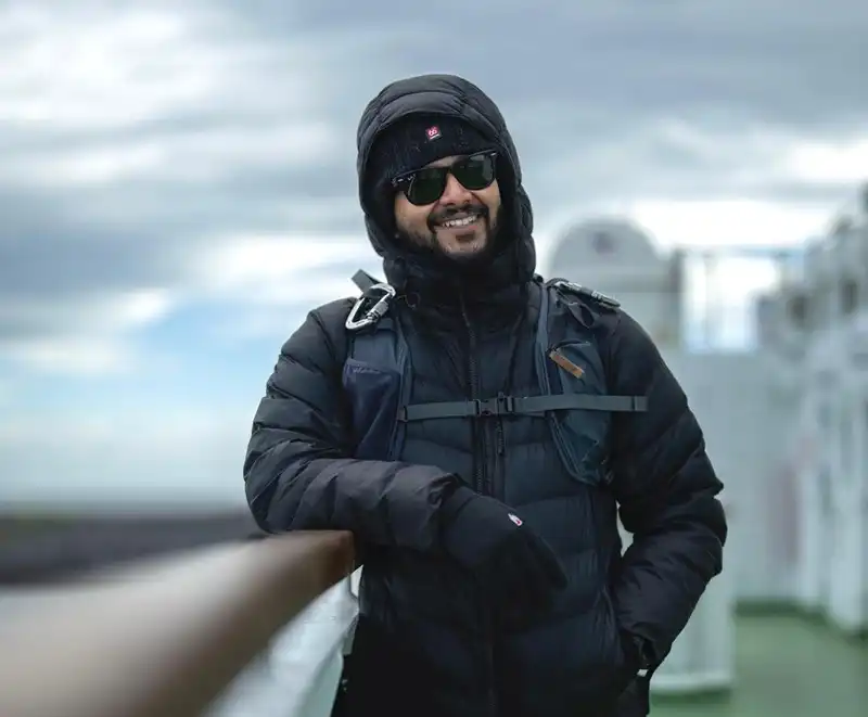 Navaneeth Unnikrishnan Biography- Net Worth, Age, Family, Girlfriend & More 89 Navaneeth Unnikrishnan Biography - Net Worth, Age