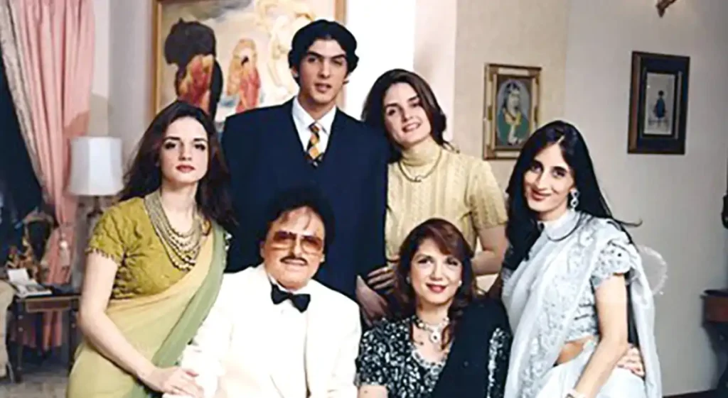 Sanjay Khan Birthday Special: The Unique Story of a Hanuman Devotee Despite Being a Muslim 93 Sanjay Khan childrens