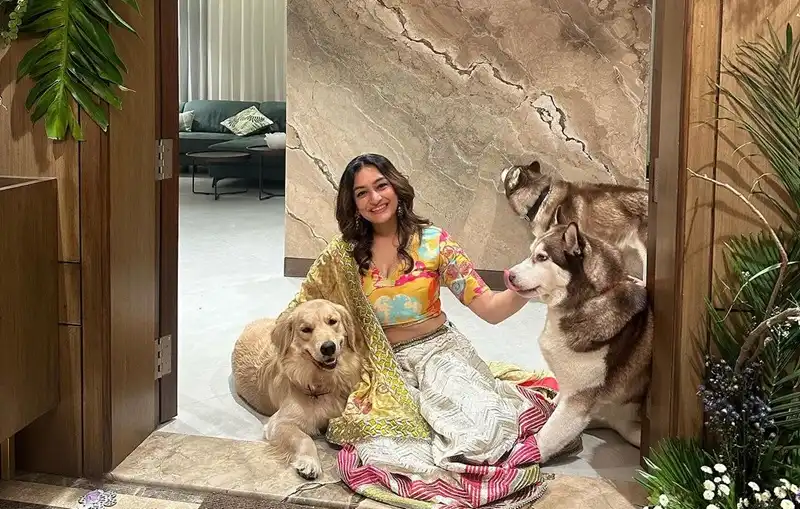 Sneha Singhi Upadhaya Biography - Net Worth, Age, Family, Boyfriend & More 92 Sneha Singhi Upadhaya Biography - Net Worth