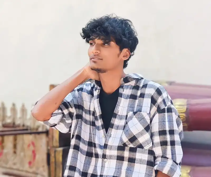 Vinay Yenreddy Biography- Net Worth, Age, Family, Girlfriend & More 89 Vinay Yenreddy Biography age