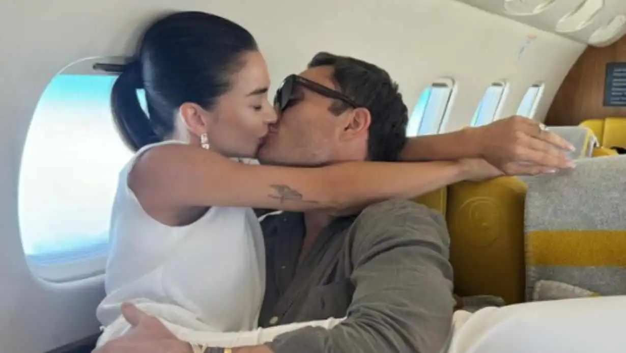 Famous Actress's Liplock Video Goes Viral After Wedding, Ties the Knot with Actor Boyfriend in Italy 93 Amy Jackson Shares Wedding Pictures