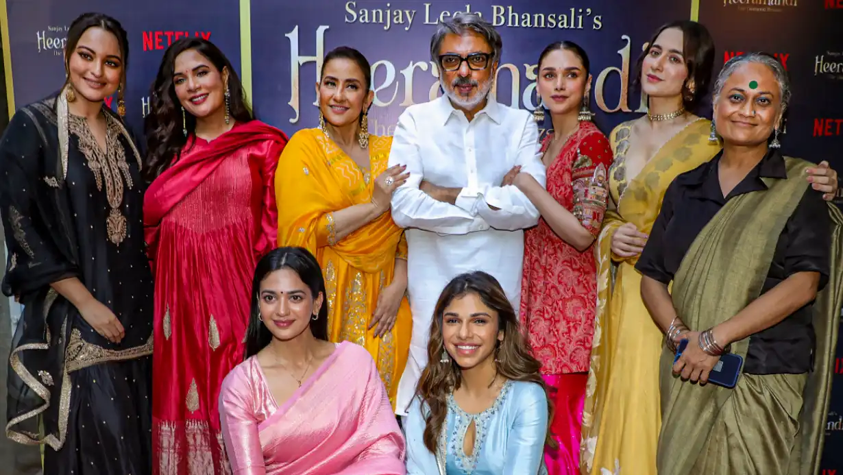 'Heeramandi' Shines on Global Stage: Sanjay Leela Bhansali's Masterpiece Earns Dual Nominations at Prestigious Awards 89 Heeramandi Shines On Global Stage