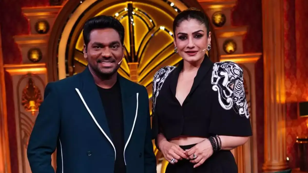From 'Tip Tip' to 'Akhiyon Se Goli': Raveena Tandon Relives Iconic Hits on Zakir Khan's Show 87 Zakir Khan And Raveena Tandon