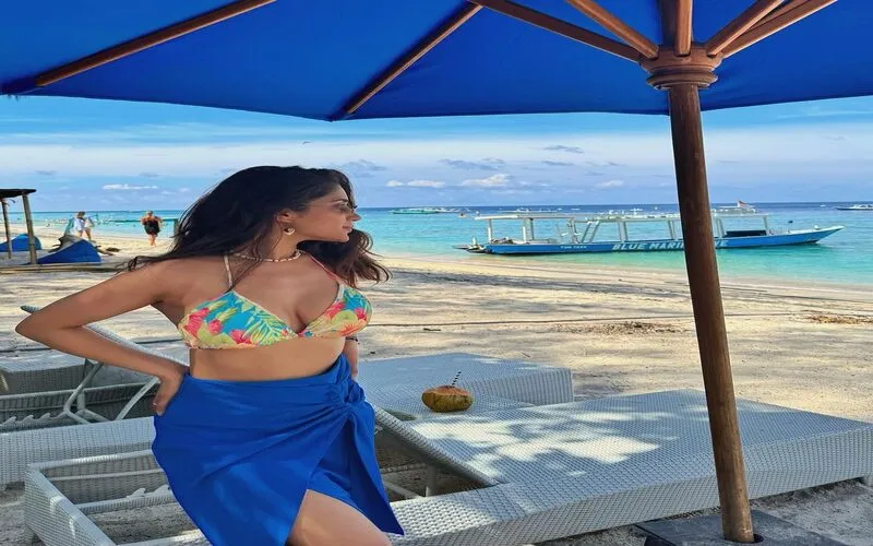 Ruhani Sharma, Anushka Sharma's Cousin Creates Sensation After Leaked Intimate Scenes From Film "Agra" Goes Viral 75 Ruhani Sharma