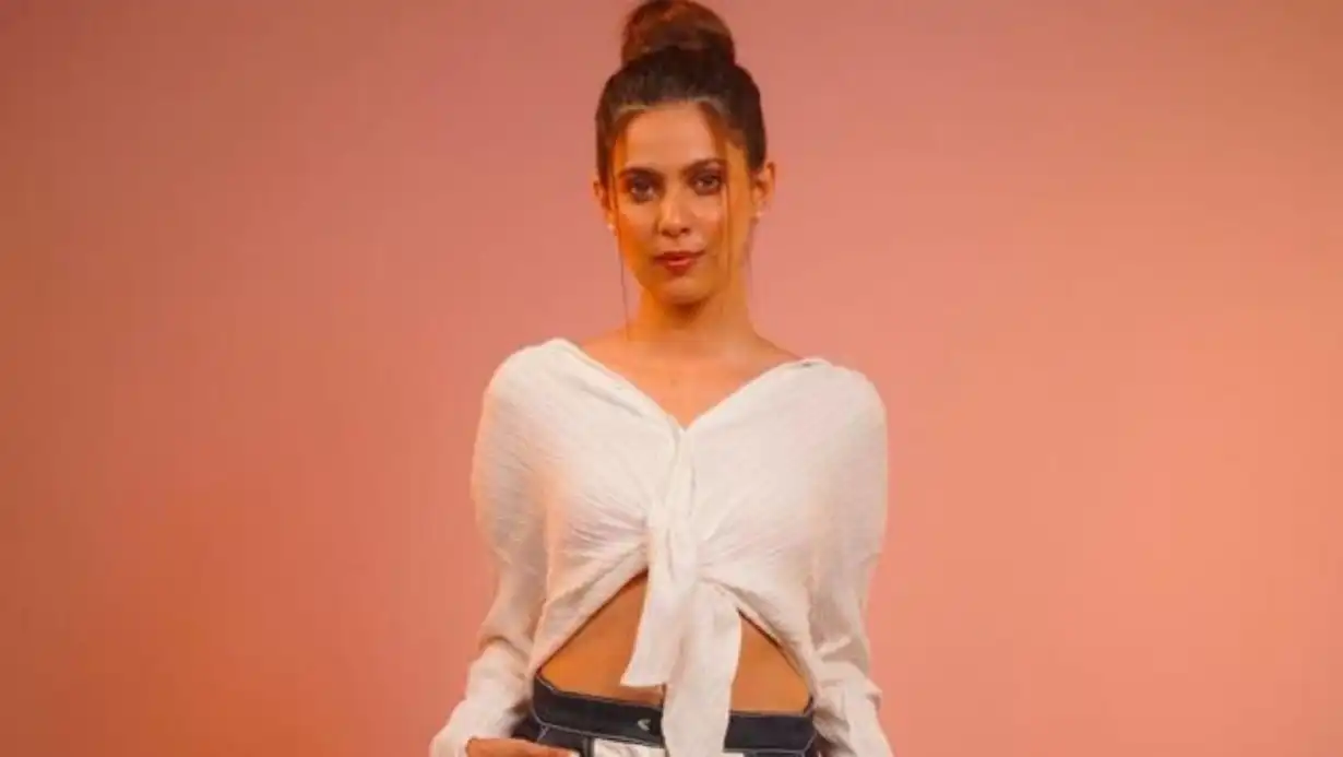 Dramatic Twist: Alice Kaushik Opens up About Her Painful Past and Suicidal Father 89 Alice Kaushik
