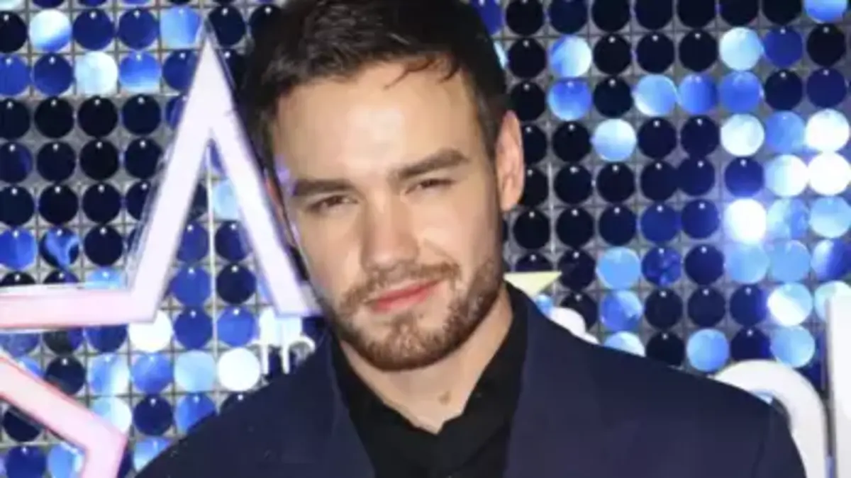 Liam Payne, Ex-One Direction Star, Dies at 31 After Falling from Hotel Balcony 71 Liam Payne