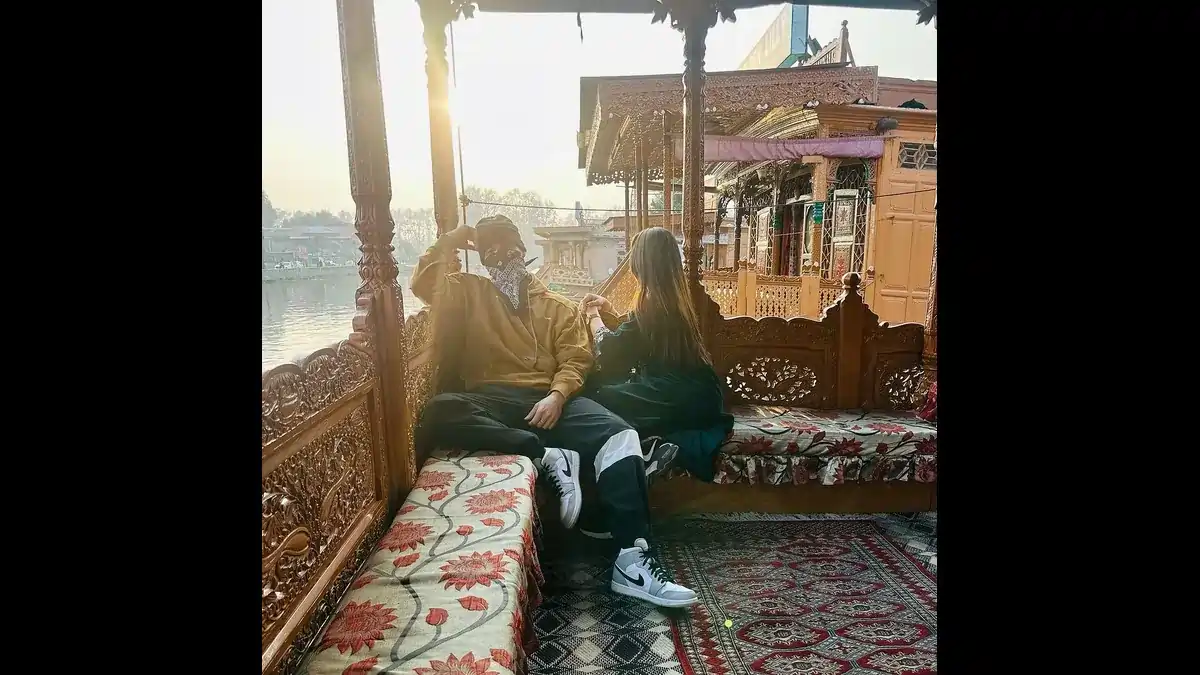 Bigg Boss 13 Star Asim Riaz Sparks Curiosity with Mystery Girl Post on Himanshi Khurana’s Birthday 91 Asim Riaz Shared A Photo With A Mistry Women