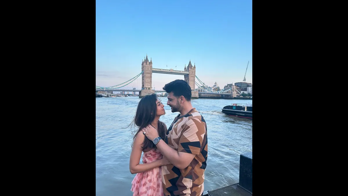 'Tejran' Takes a Break: Karan Kundra and Tejaswi Prakash's Highway Tea Snack Delight Fans 89 Karan Kundra And Tejaswi Prakash