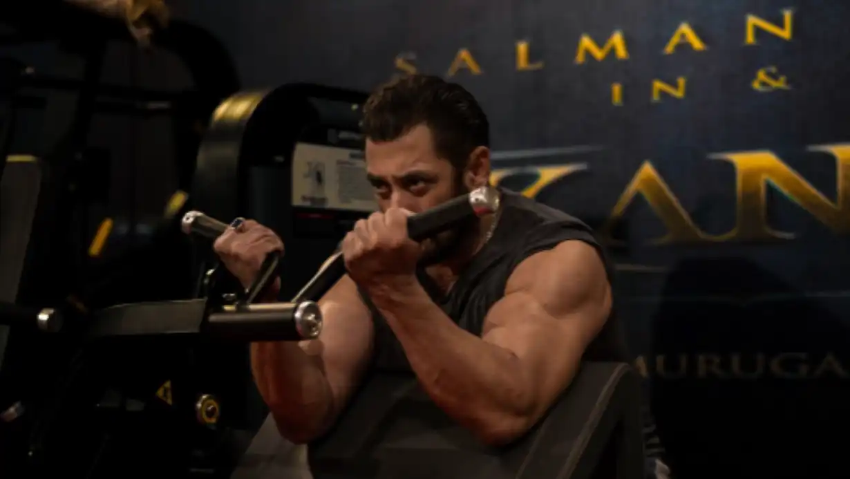 Mumbai Police Arrests Songwriter for Threatening Salman Khan, Demands ₹5 Crore 85 Mumbai Police Arrests Songwriter For Threatening Salman Khan, Demands ₹5 Crore