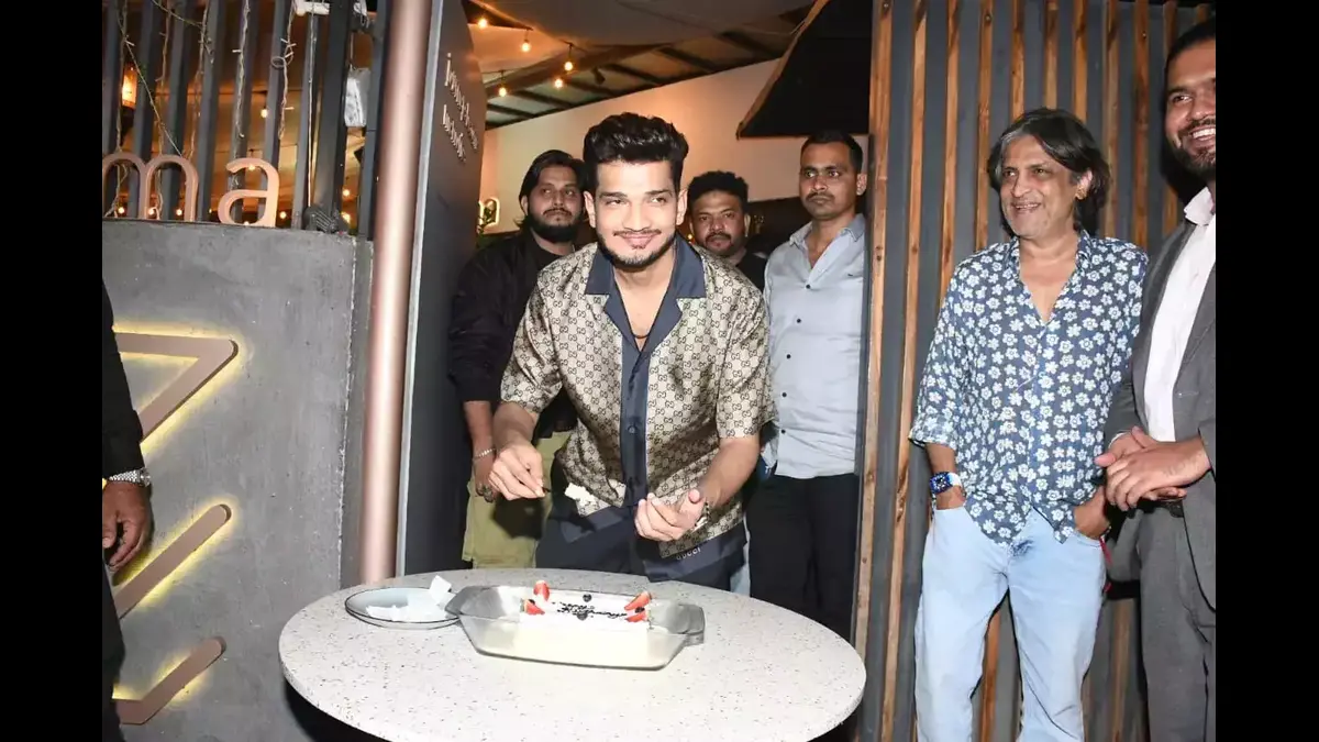 Inside Munawar Faruqui’s Birthday: Lavish Party, Celeb Guests & Mehzabeen’s Sweet Post 89 Munawar Faruqui Birthday Celebrations