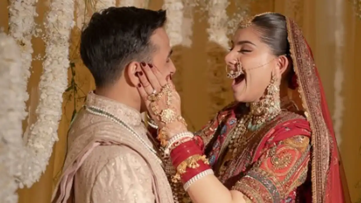 Anuv Jain Marries Longtime Love Hridi Narang – First Wedding Photos Out! 87 Anuv Jain Marries Longtime Love Hridi Narang – First Wedding Photos Out!