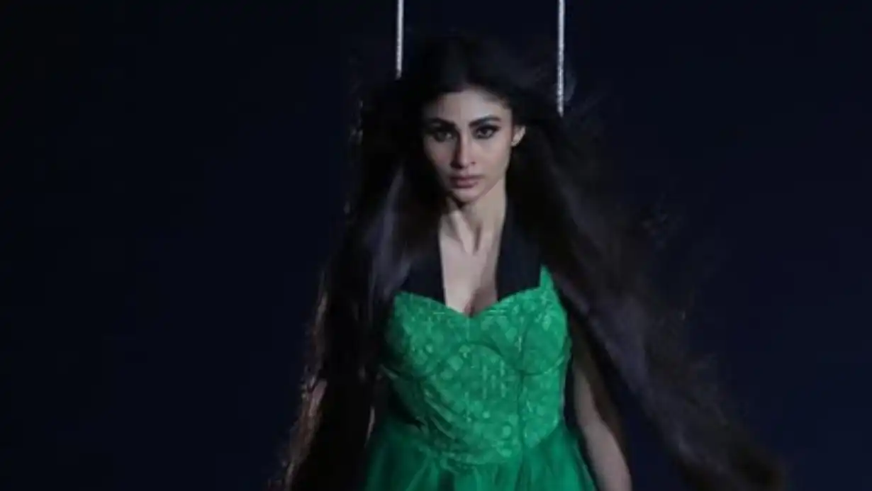 Mouni Roy’s Scary Hotel Room Incident: Unknown Person Tried to Break In 87 Mouni Roy’s Scary Hotel Room Incident Unknown Person Tried To Break In