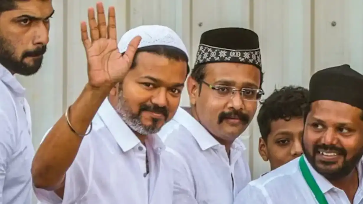 Thalapathy Vijay Lands in Trouble After Hosting Iftar Party with Gamblers and Alcoholics, Fatwa Issued 87 Thalapathy Vijay Faces Backlash For Hosting Controversial Iftar Party; Fatwa Issued By Muslim Leader