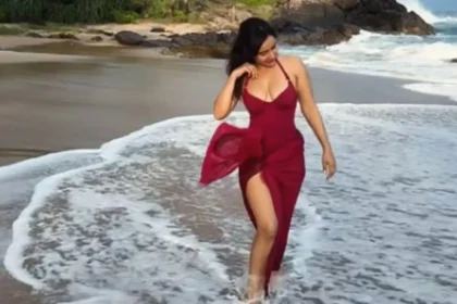 Neha Sharma Bihar Mla Daughter 16 Years In Bollywood