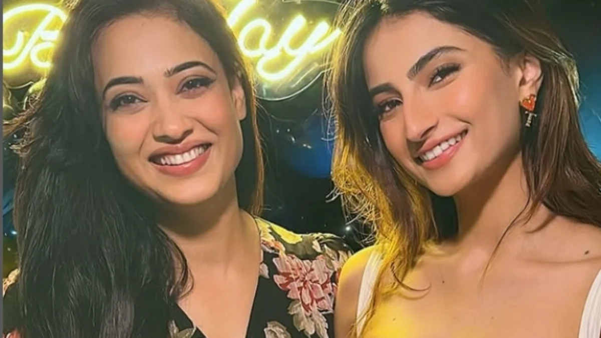 Shweta Tiwari's Strict Parenting Rules: From 1 AM Curfews to 'No Phone Till School Ends 89 Shweta Tiwari And Palak Tiwari