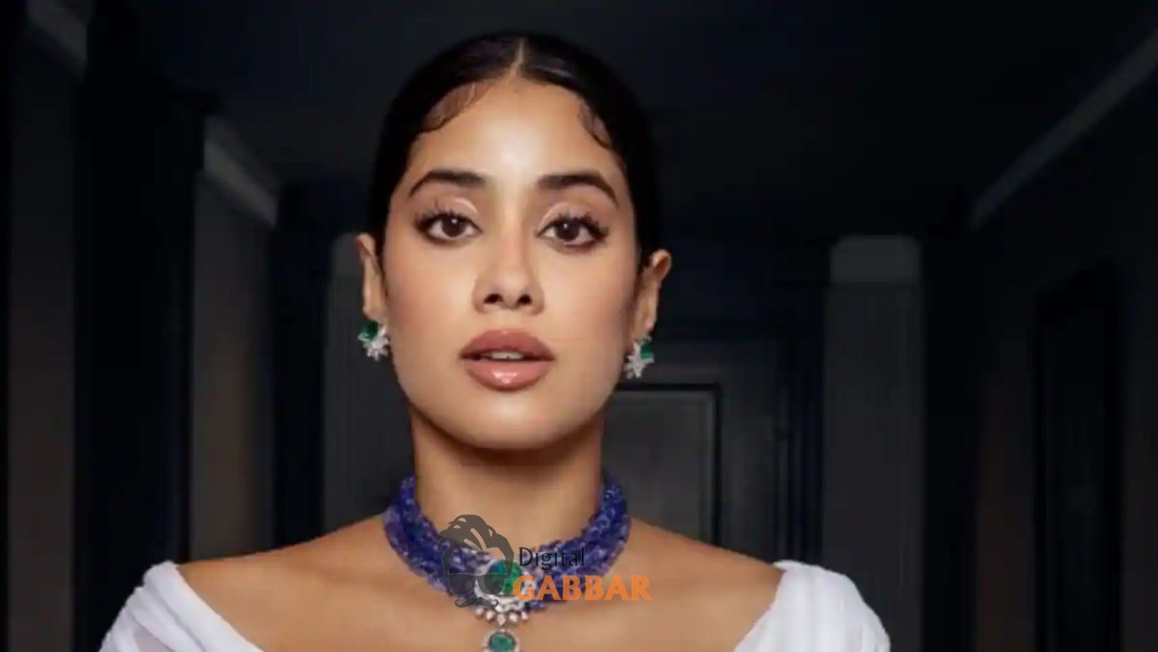 Janhvi Kapoor Trolled for Chanting 'Bharat Mata Ki Jai', Actress Gives Bold Reply 94 Janhvi Kapoor Trolled For Chanting Bharat Mata Ki Jai Bold Reply