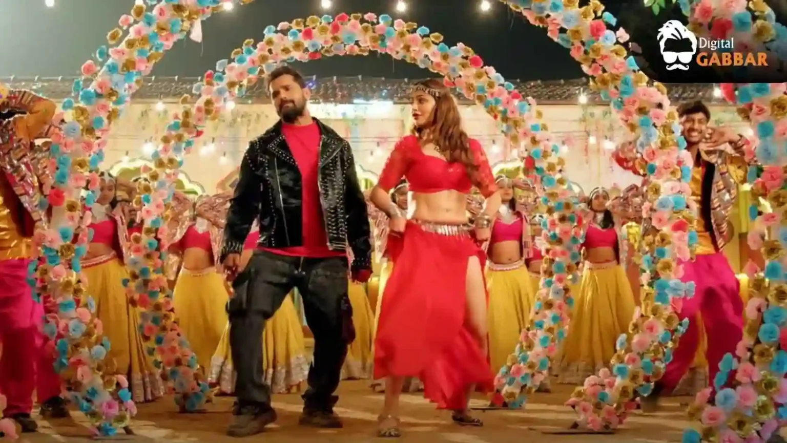 Khesari Lal Yadav & Akanksha Puri's “Lal Ghaghri” Goes Viral, Fans Love Their Chemistry 85 Khesari Lal Yadav Akanksha Puri Lal Ghaghri Viral